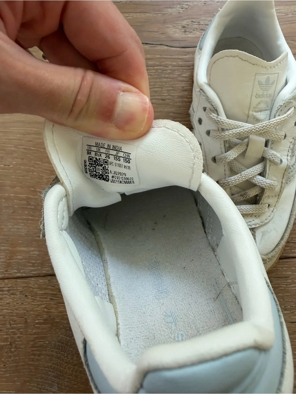 adidas Kids samba White & Light Gray Suede-Trim Sneakers